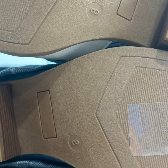 NWT White and Denim Fold Over Pull-On Western Ankle Boots - Picture 4 of 8